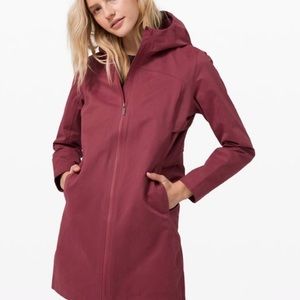 Lululemon rain rebel jacket 
Size 4